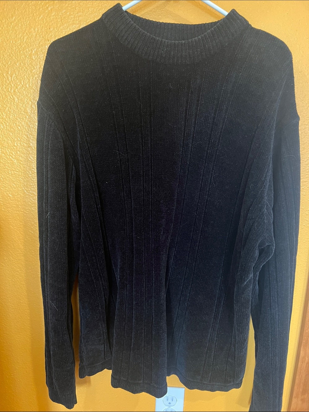 OP Men’s Black Ribbed Crewneck Pullover